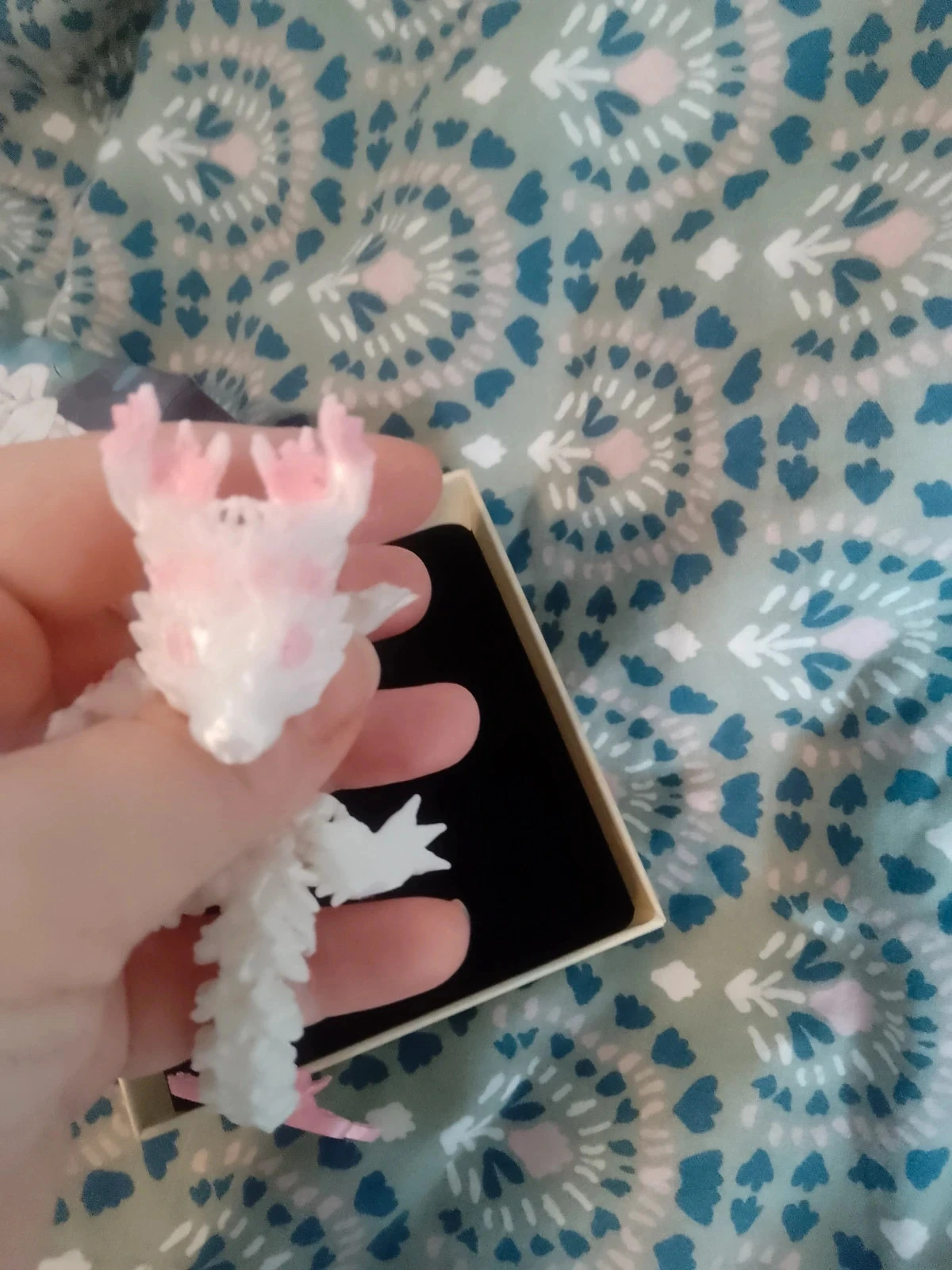 Kawaii articulated pink and white rose dragon figurine – photo 4